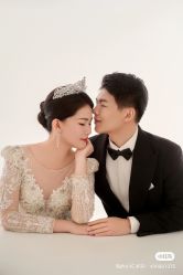 -雪中彩影婚纱摄影·微光艺术中心