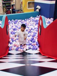 -孩子王童乐园(西安万象城店)