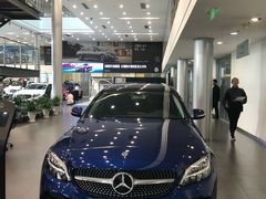 -天津波士信达奔驰4S店(卫津南路店)