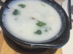 -粤点越有·茶点·粤菜(樵岭国际店)