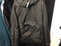 -H&M(鹏欣水游城店)