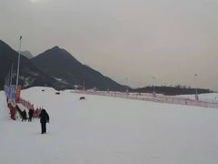 -荣盛康旅野三坡滑雪场