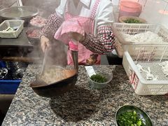 -正宗杨记普洱酸醋米线(总店)