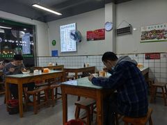 大堂-张记牛骨粉