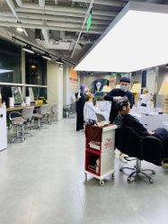 -变画·发型STUDIO