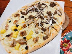 烤牛肉披萨-I HOLIC艾豪丽披萨(KKone店)