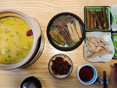 -十二舍·湯物素煮(江泰潤政店)