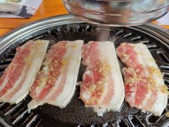 -唯成•韩国炭火烤肉 유성고기