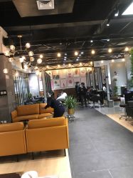 -FRIDAY星期五专业美发沙龙