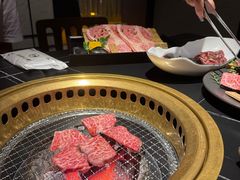 -山川小町·极番烧肉(新地假日广场店)