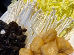-霸气大叔干锅鸭头·龙虾烧烤·川菜·赛事直播(三里屯店)