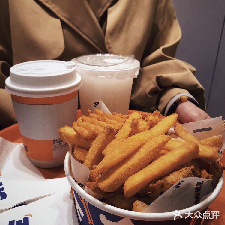 SH4KE薯条专门店潮人潮流小吃