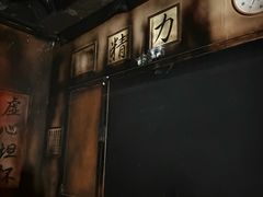 -屋有岛沉浸游戏旗舰店(中山公园店)