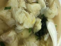 鲜肉小馄饨-小姜锅贴(凤凰街店)