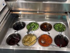 -成都你六姐·牛肉冒菜(信泰中心商场店)