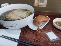 -百年老字号·观振兴蟹黄面·三虾面·苏式面(观前街富仁坊巷店)