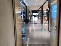 -懒人Club健身(卓越时代广场店)