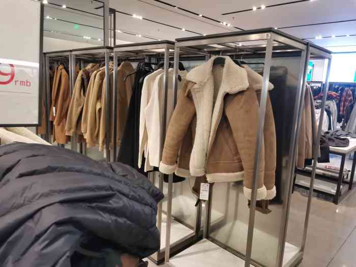 zara(淄博万象汇店"zara篇 去万象汇比逛的店铺之一 za.