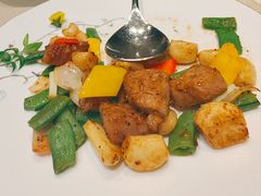 黑椒爆炒雪花牛肉粒-皇朝会.经典传统粤菜(外滩店)
