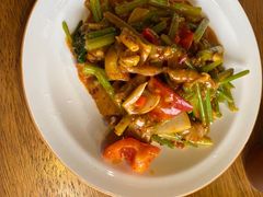 -暹罗酒肆泰餐厅酒吧