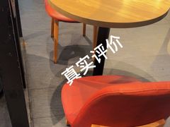 -肯德基(南京站A2检票口楼上)