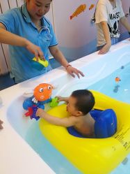 -马博士婴幼儿游泳馆(广安门旗舰店)
