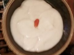 -老牌坊云南鱼豆花火锅(哈西万达店)