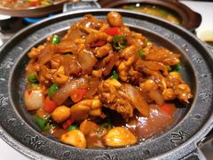 干锅牛蛙-阿露佳·舌尖上的安吉菜