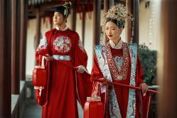 -乐派诗婚纱摄影