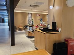 -星巴克臻选(上海中环广场2F店)