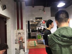 大堂-凤凰路何眼镜香辣蟹(花果园店)