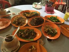 -明记烧鱼美味店