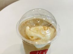 香草冰淇淋拿铁-茶缸AMOKKA COFFEE