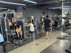 -超鹿运动(五四路恒力城店)