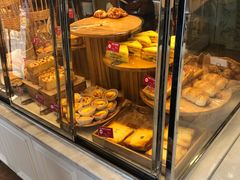 面包甜点陈列柜-味多美蛋糕(亚非大厦店)