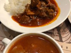 红烩牛肉饭送罗宋汤-东海咖啡馆