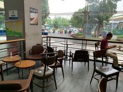 露天位-星巴克(浙江省人民医院店)