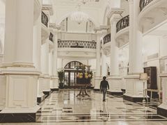 -LONG BAR 廊吧(外滩华尔道夫酒店)