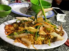-Bờ kè Nhật Thi