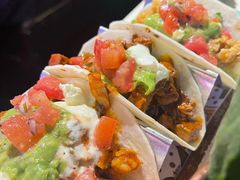 -Famous肥猫墨西哥音乐餐吧(五棵松华熙LIVE店)