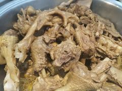 -屯老二农家铁锅炖·行业领军者(梅江店)
