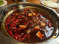 -城墙拐拐火锅(三峡广场黑金冠店)