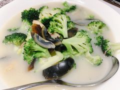 上汤西兰花-新吉士·上海菜(浦东LCM置汇旭辉店)