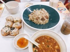 东阳沃豆腐-咬不得高祖生煎·简餐(高银街店)
