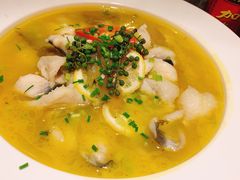 -兔行天下-鸿鹤鲜锅兔(中海国际店)