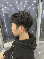 -藤野造型烫染·漂发
