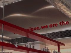 -UNI UNI(环亚凯瑟琳店)