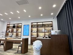 -三目眼镜·蔡司视觉合作店(青浦宝龙店)