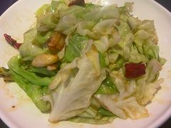 手撕卷心菜-粉墨特色菜·烧烤音乐酒馆
