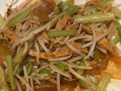 -泉畔人家·老济南经典鲁菜(大明湖店)
